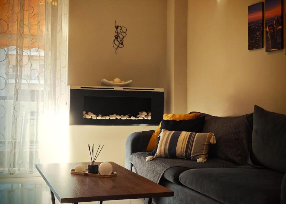 Mary's Apartment, Zografou Athen